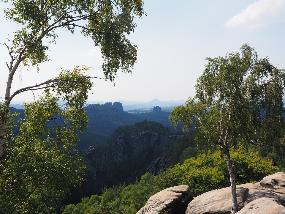 Schweiz: Wo steigen die Immobilienpreise am stärksten? Die teuersten und günstigsten Städte im Überblick.