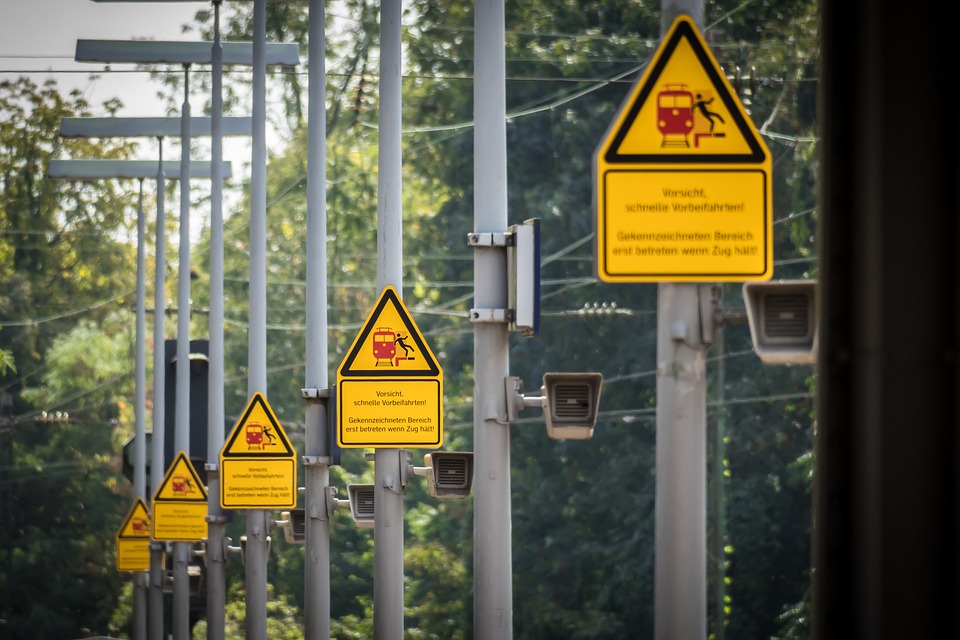 Deutsche Bank-Aktie: Experten empfehlen Kauf mit durchschnittlichem Kursziel von 16,47 EUR