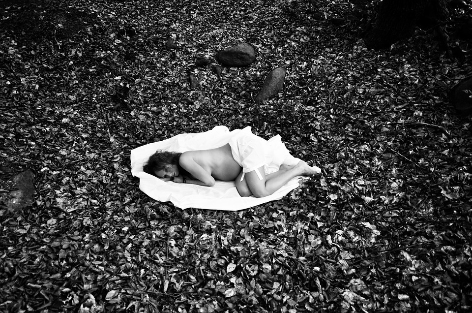 Varta-Aktie im Minus: Wird der Abwärtstrend weitergehen? Finanzexperte analysiert.