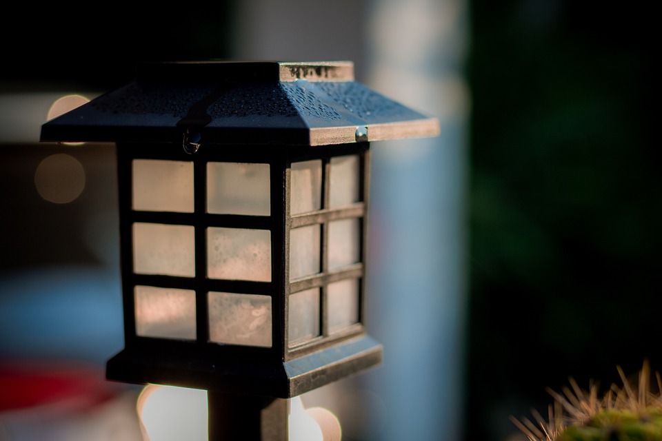 Qualcomm-Aktie im Minus: Aktueller Kurs, Performance und Unternehmensdetails