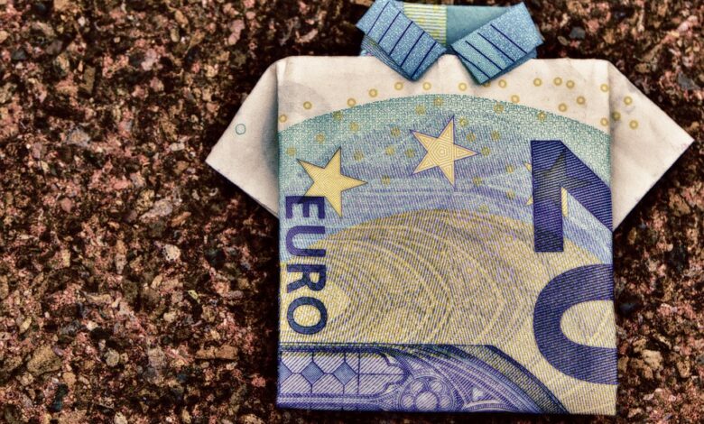 Euro fällt - Warum die Gemeinschaftswährung unter Druck bleibt 12.04.2024