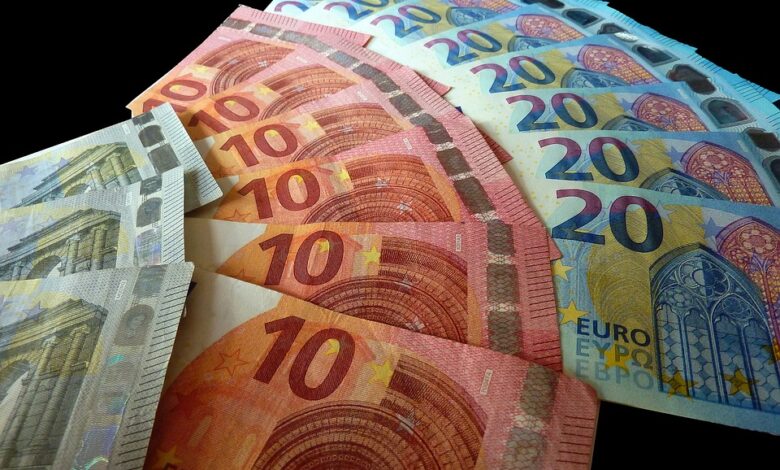 2700 Euro brutto Monatsgehalt – so viel bleibt in der Rente übrig