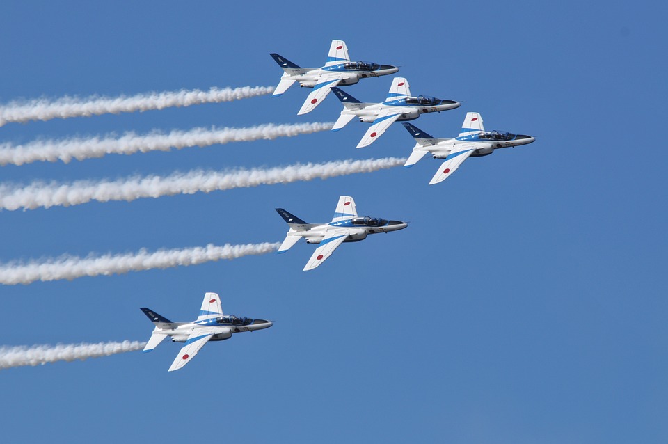 DAX stagniert nach US-Zinsentscheid – Impulse von Berichtssaison erwartet